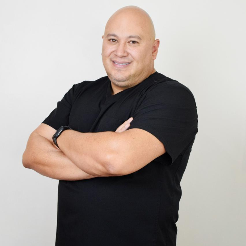 Dr. Alexander Leiton Ugalde